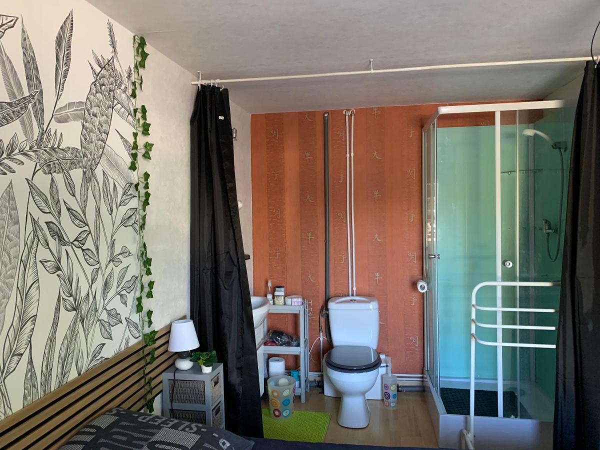 Une Agreable Chambre Independante Rilhac-Rancon Exterior foto